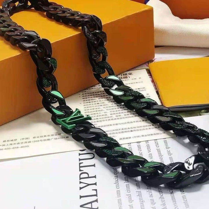 Lv Premium Neckhain