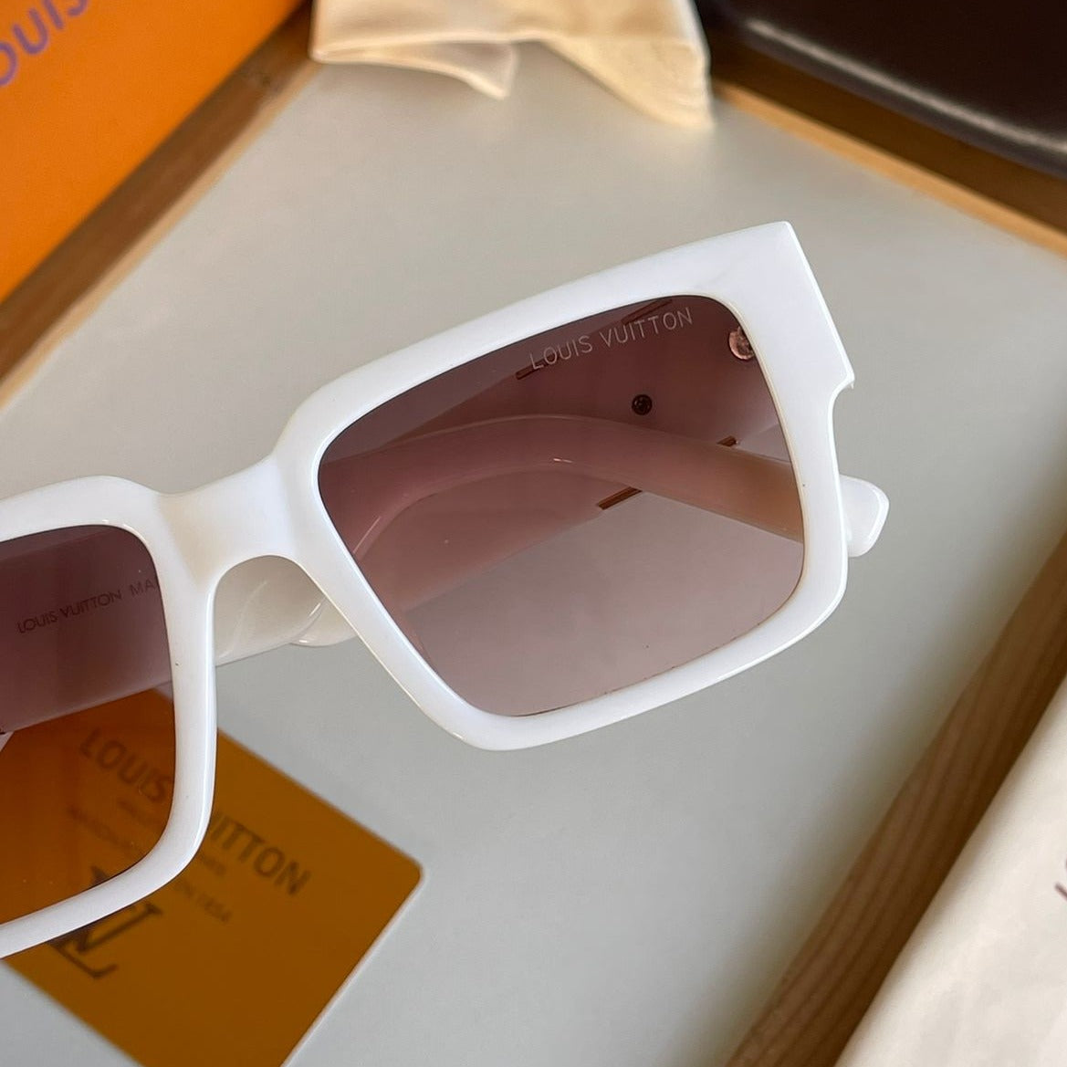 Lv premium quality Unisex Sunglasses - AmazingBaba