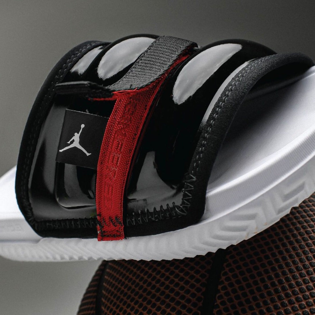 Amazing Jordan super play slide - AmazingBaba