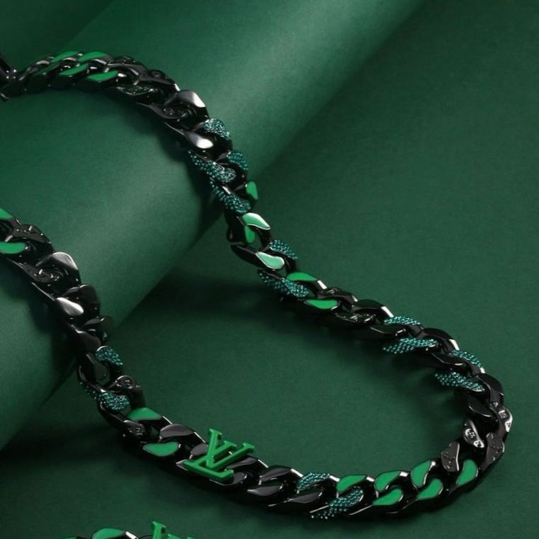 Lv Premium Neckhain - AmazingBaba