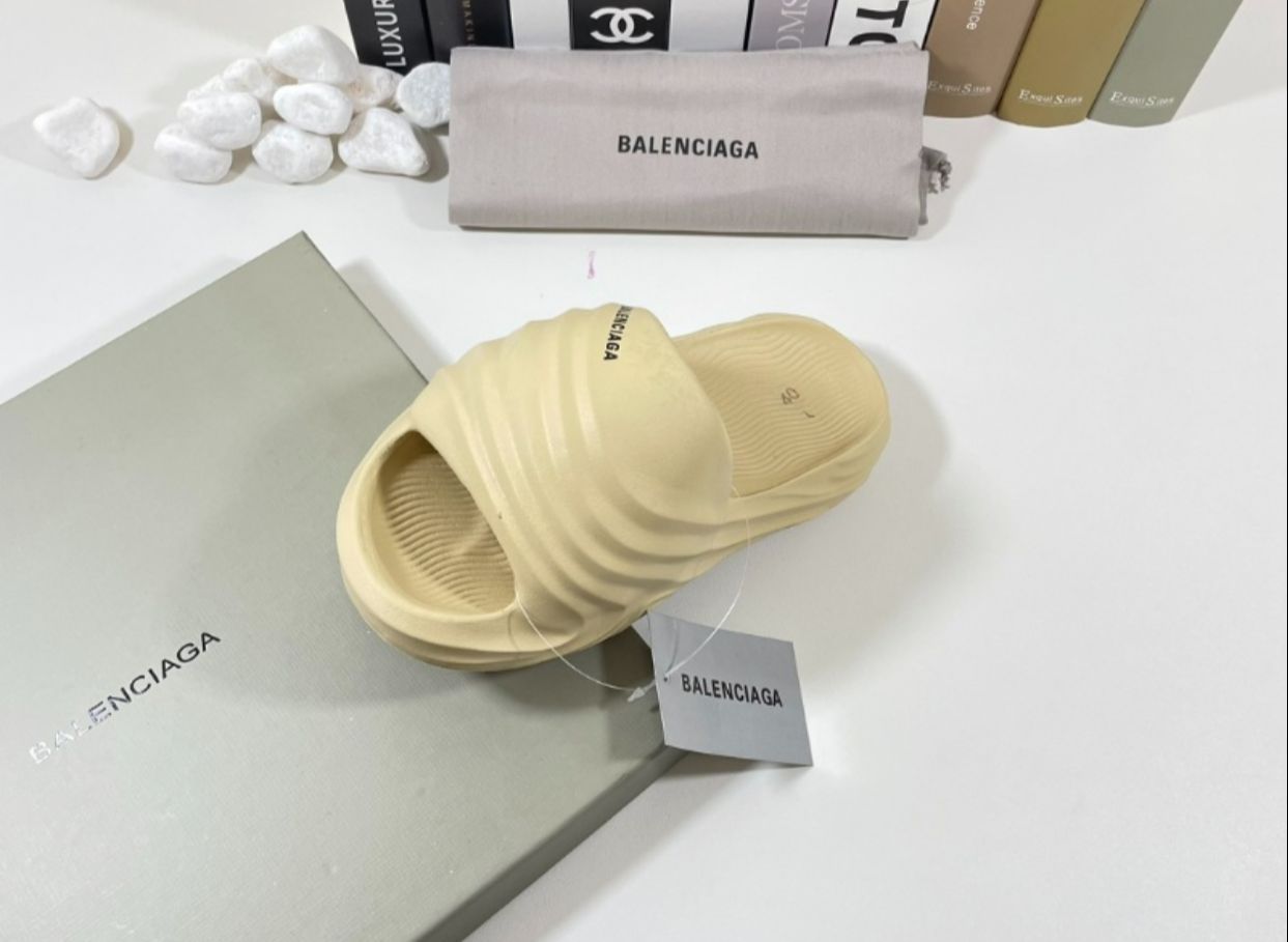 Amazing premium quality flip flops