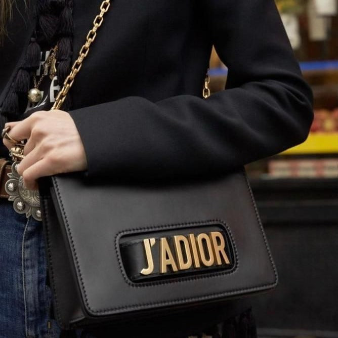 Amazing classy celebrity style bag - AmazingBaba