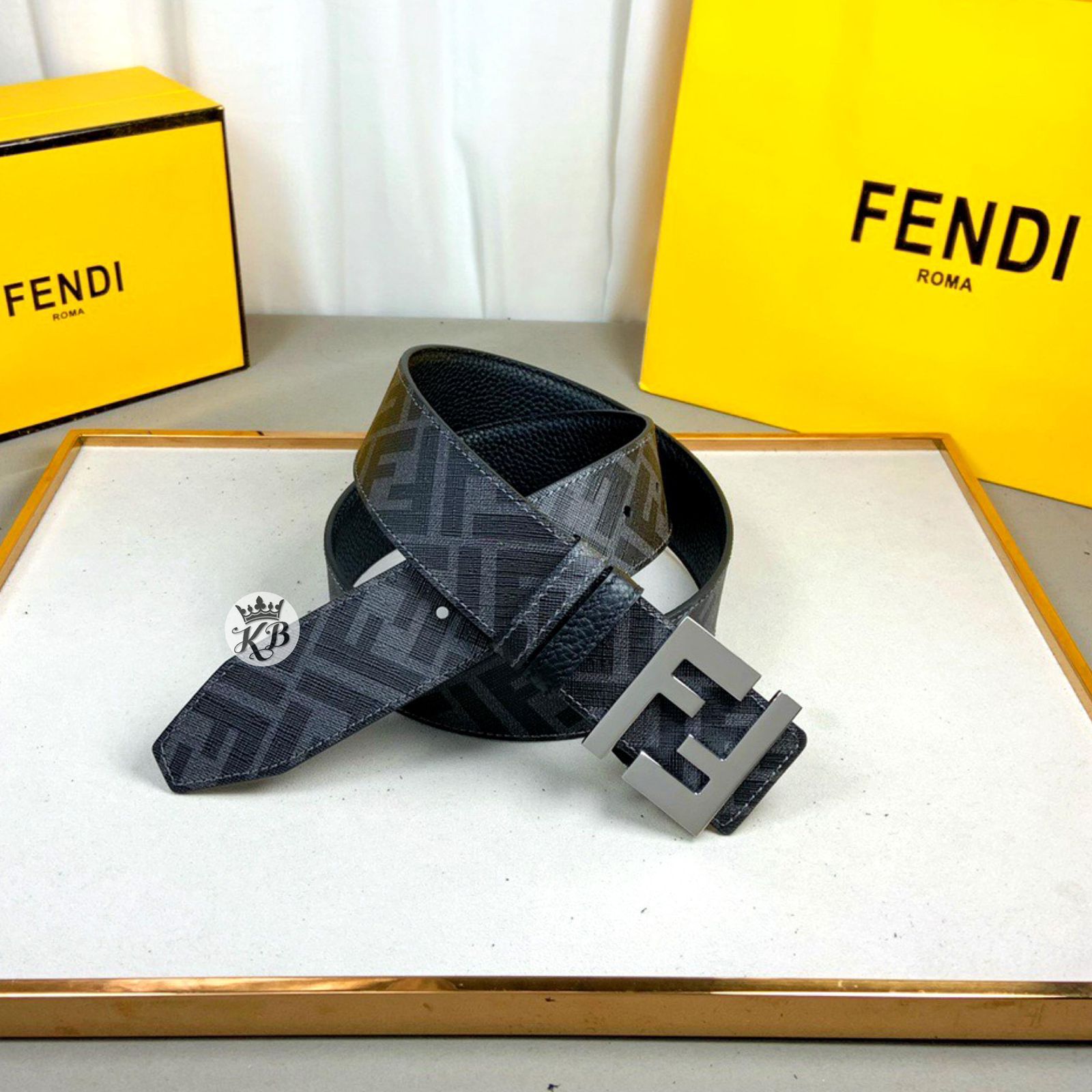 Amazing F&d Black leather reversible belt