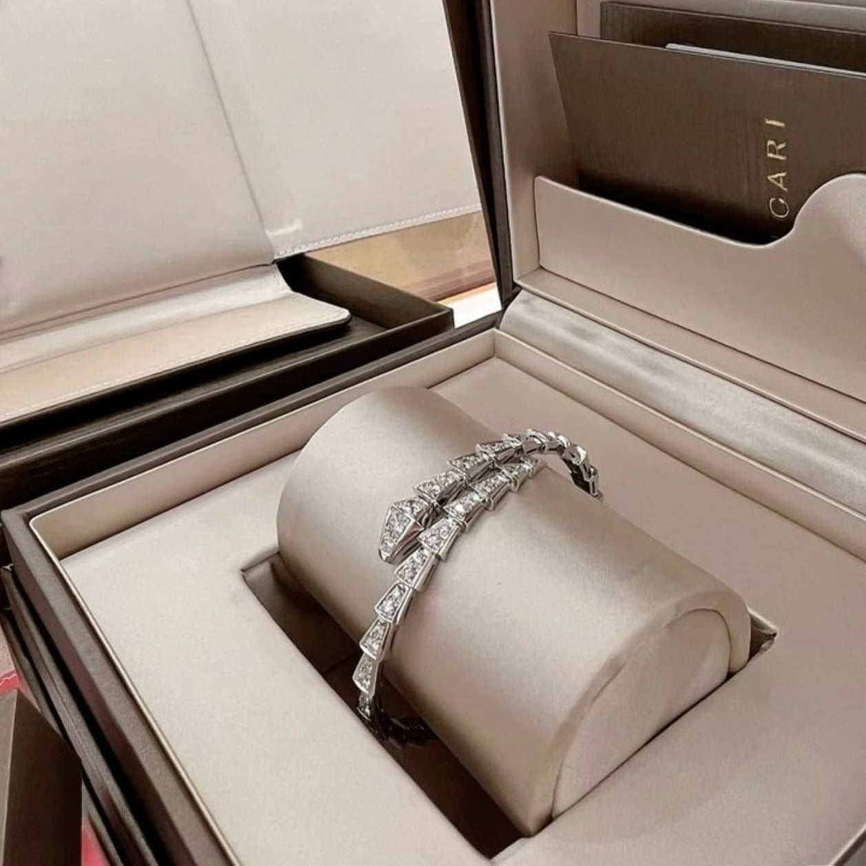 Amazing quality vgari Serpenti viper hand bracelet - AmazingBaba