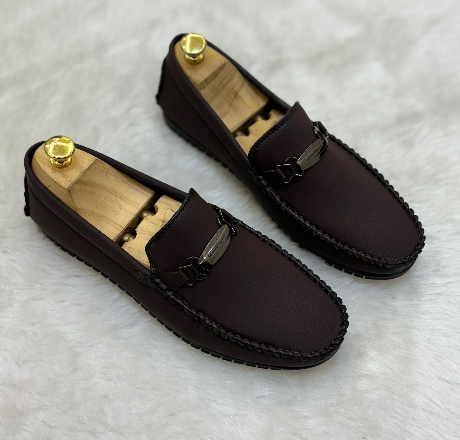 Amazing fgamo premium quality loafer shoes