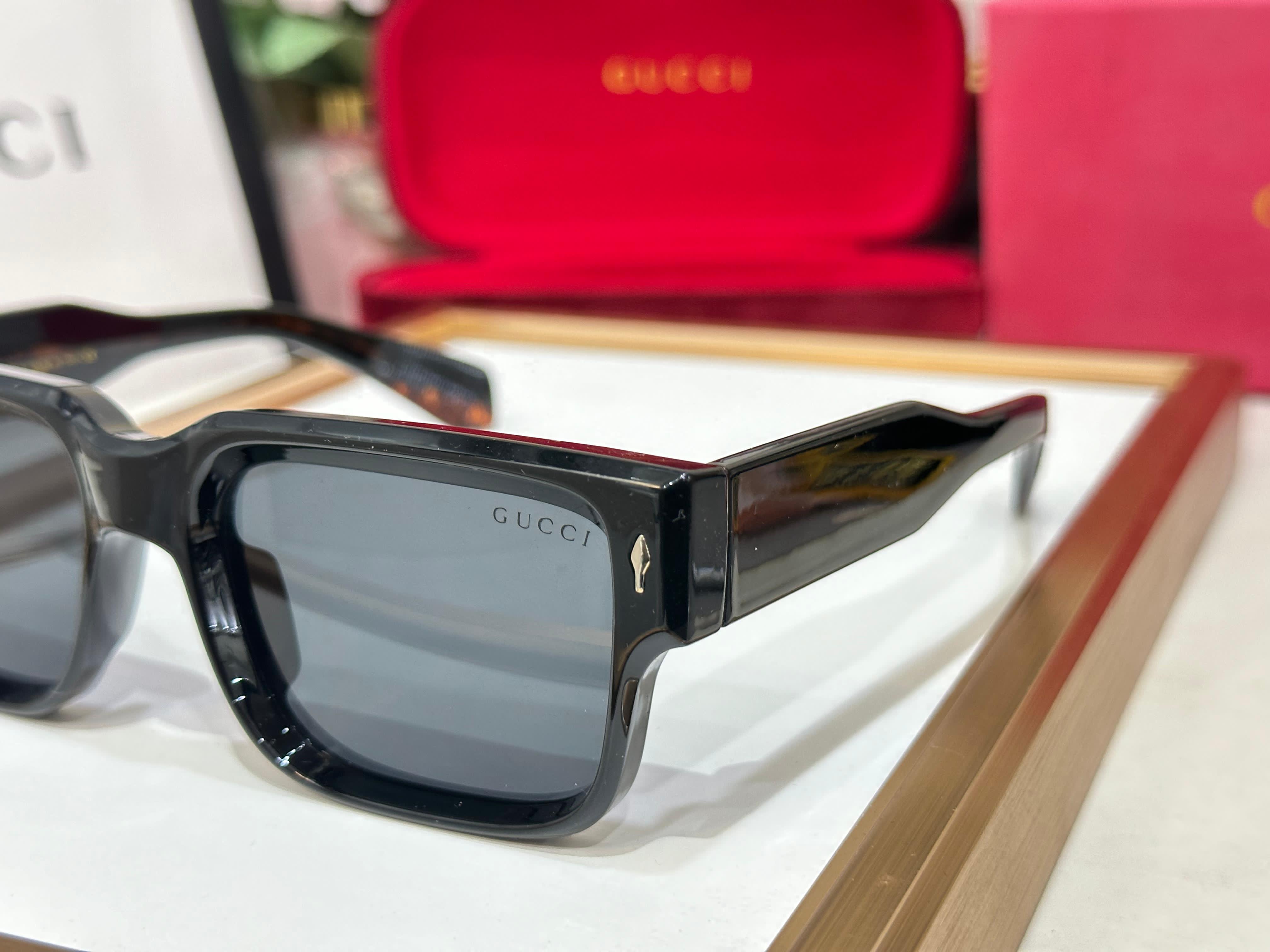 Gc Premium Wayfarer Sunglasses