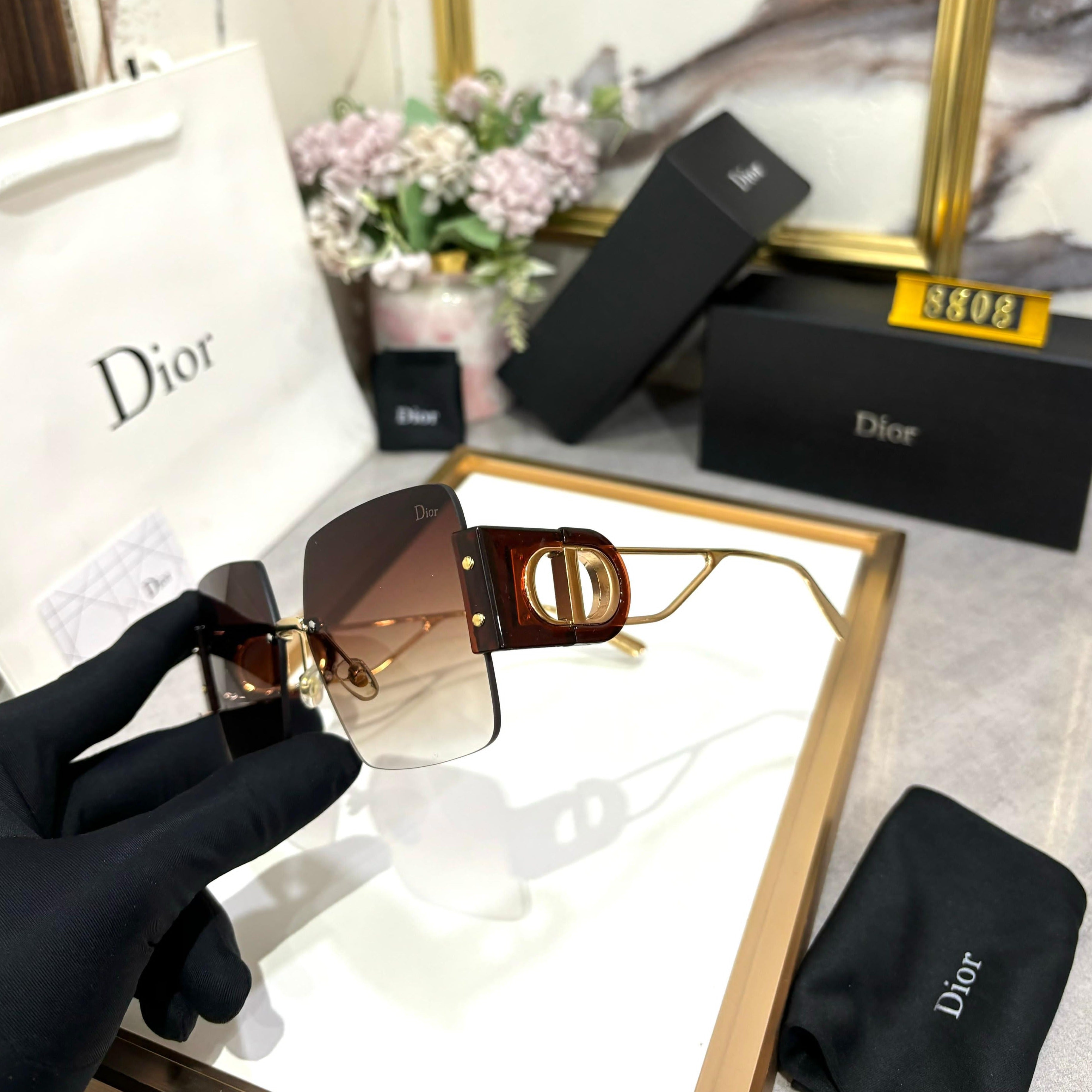 Amazing dor Premium women sunglasses