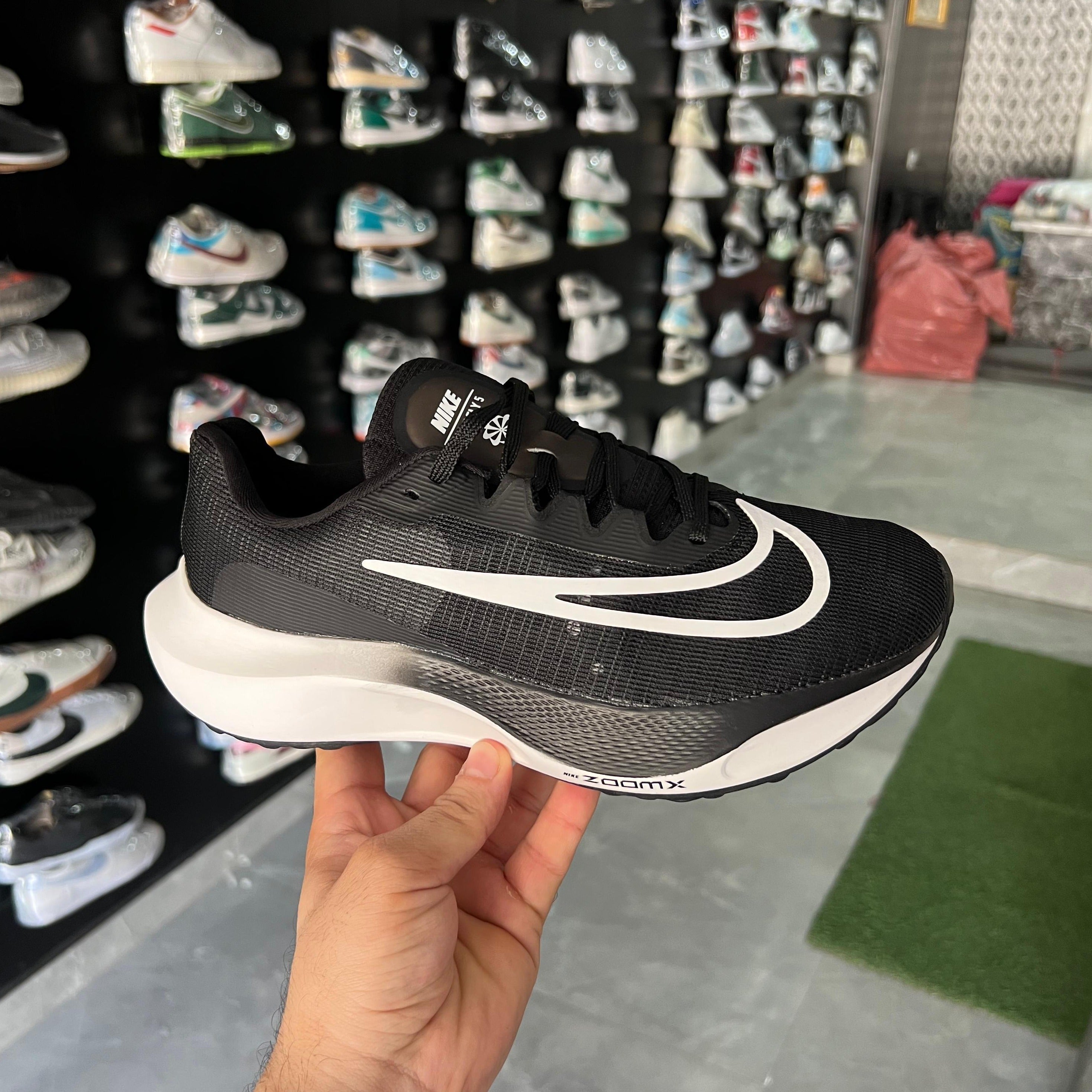 Amazing zoom fly 5 shoes