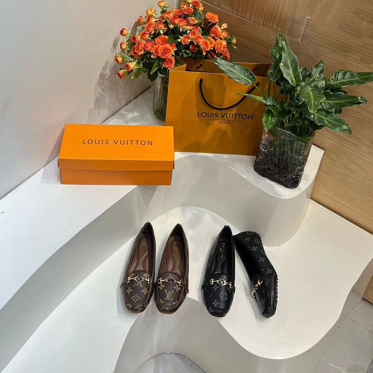 Lv mocassins Shoes - AmazingBaba