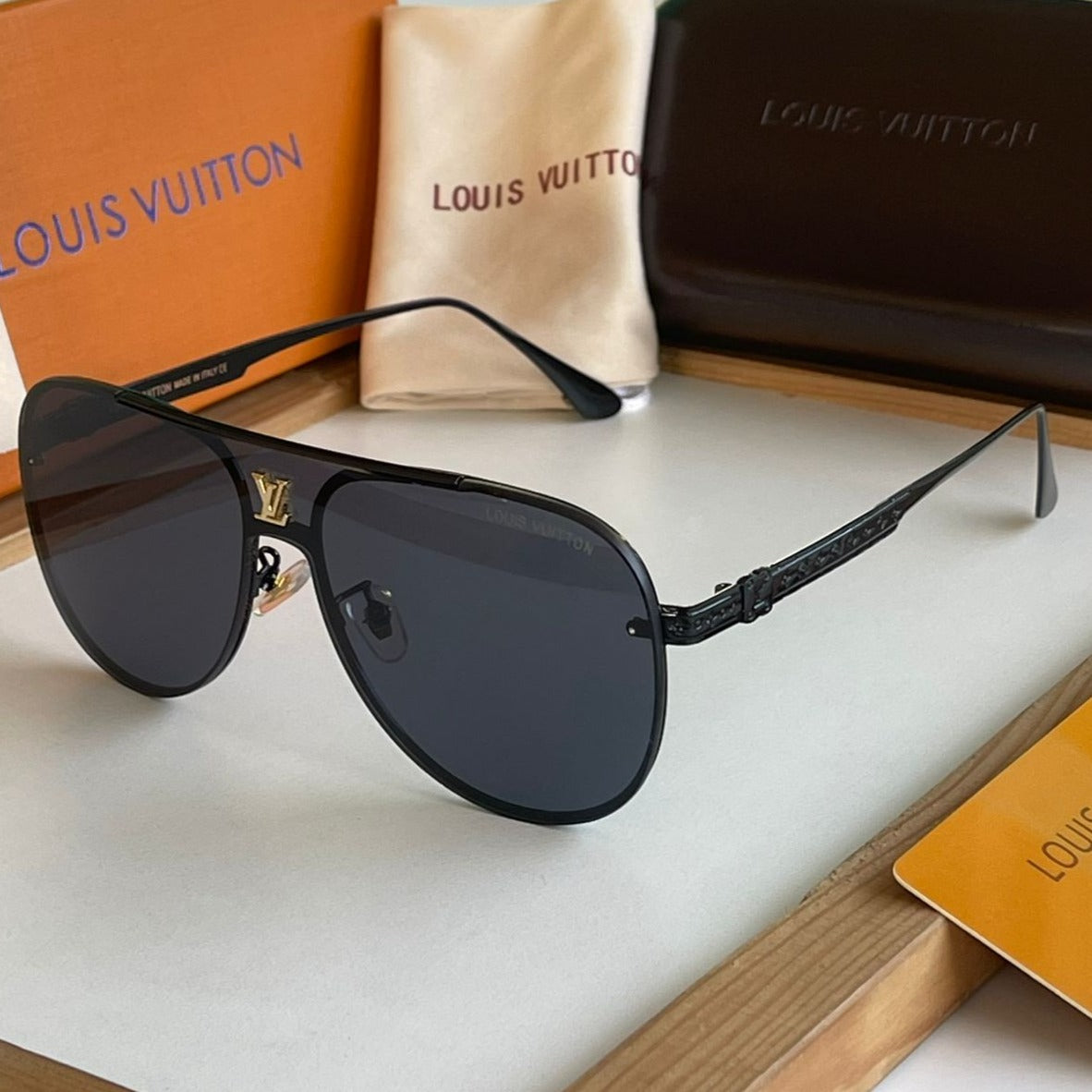 Lv amazing unisex sunglasses