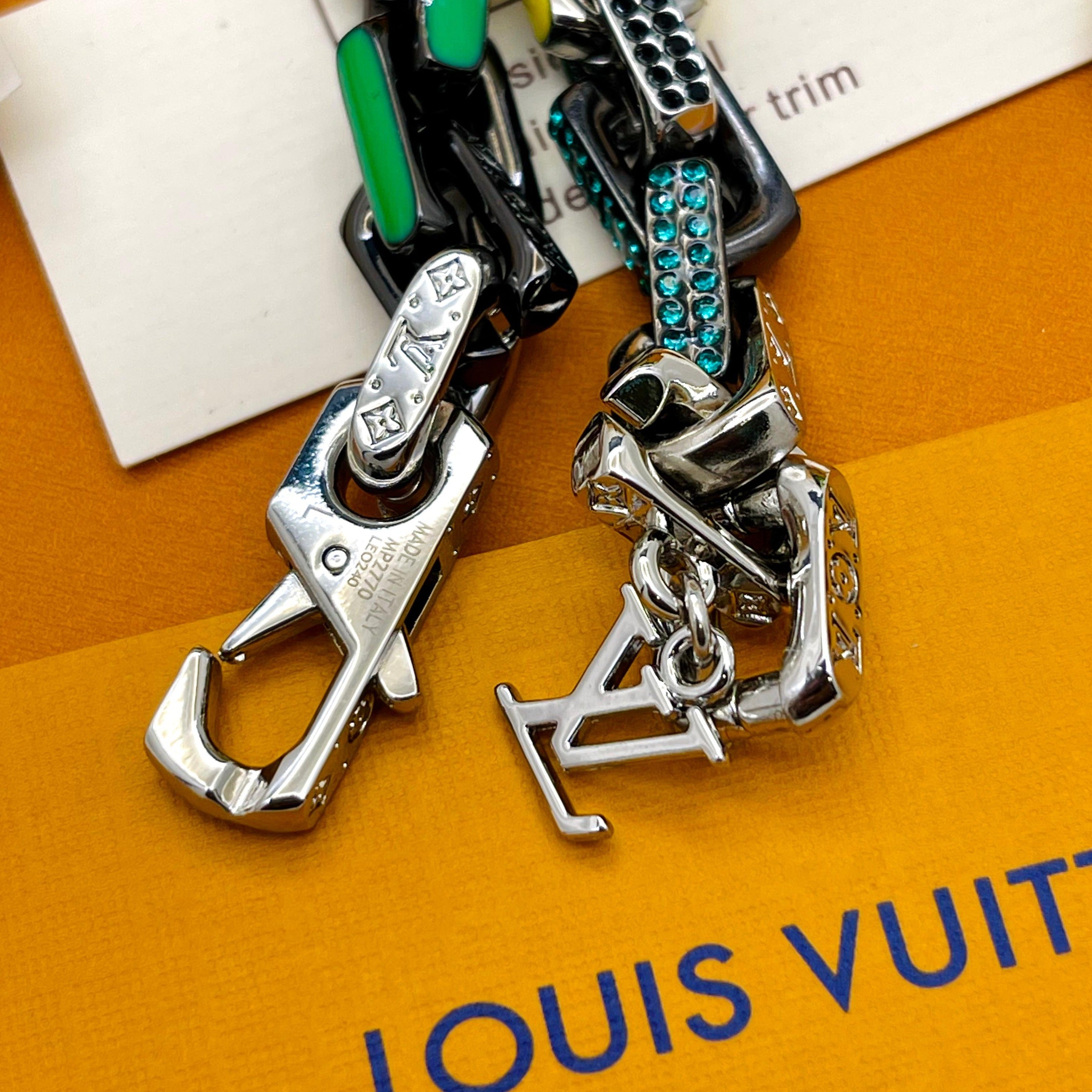 Lv chain bracelet - AmazingBaba