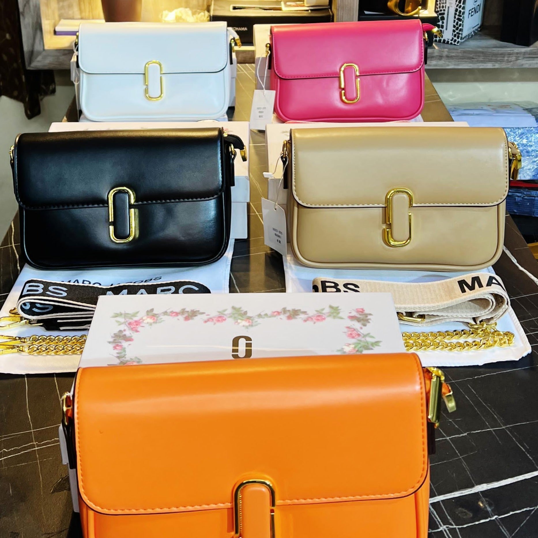 Mj sac Flap leather sling bag