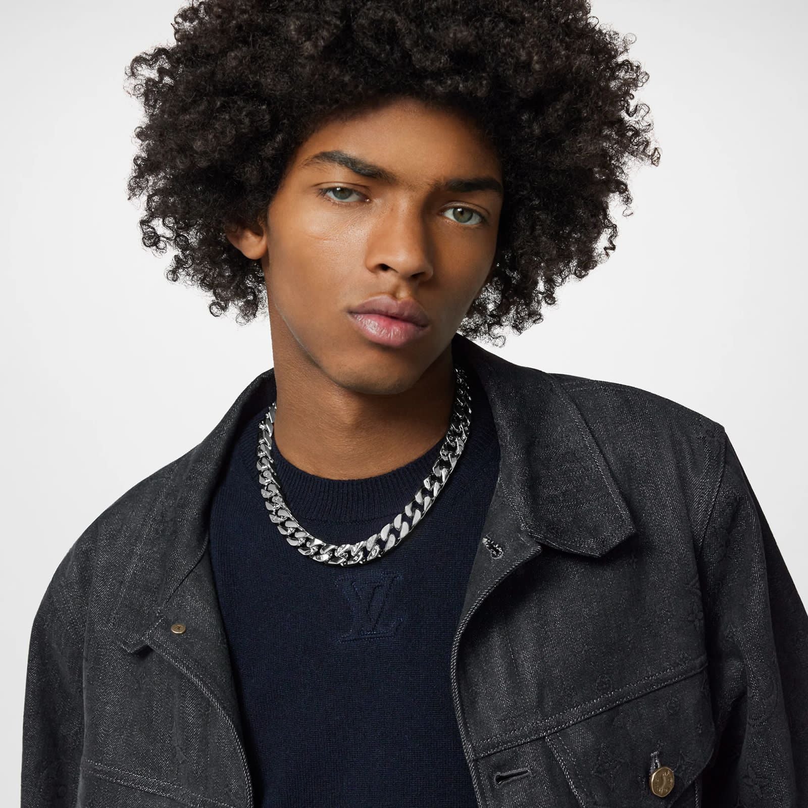 Lv premium mens neck chain - AmazingBaba