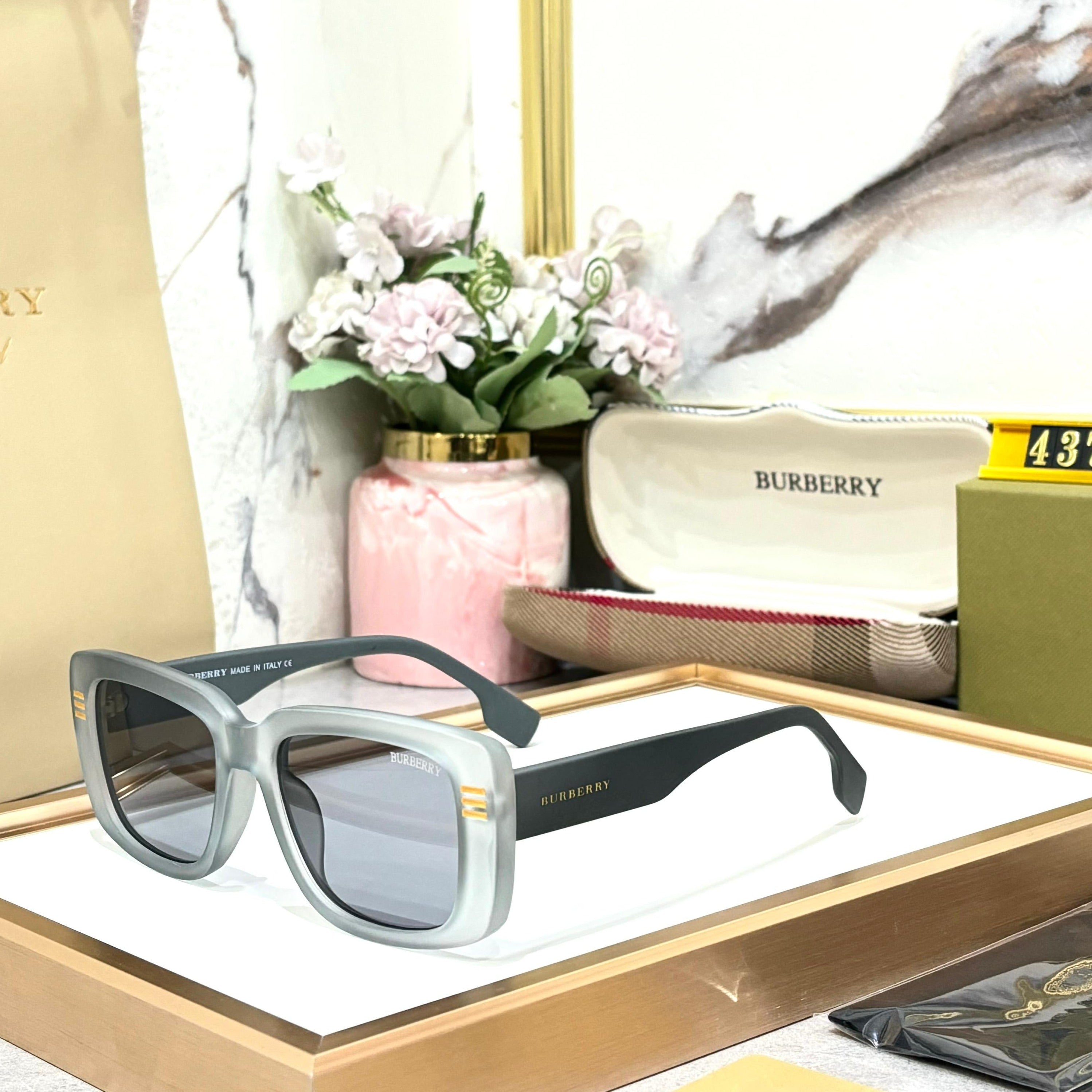 Amazing bburry Premium unisex sunglasses