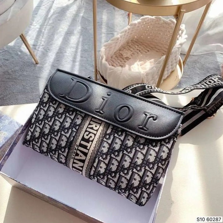 Classic Monogram jacquard shoulder Bag - AmazingBaba