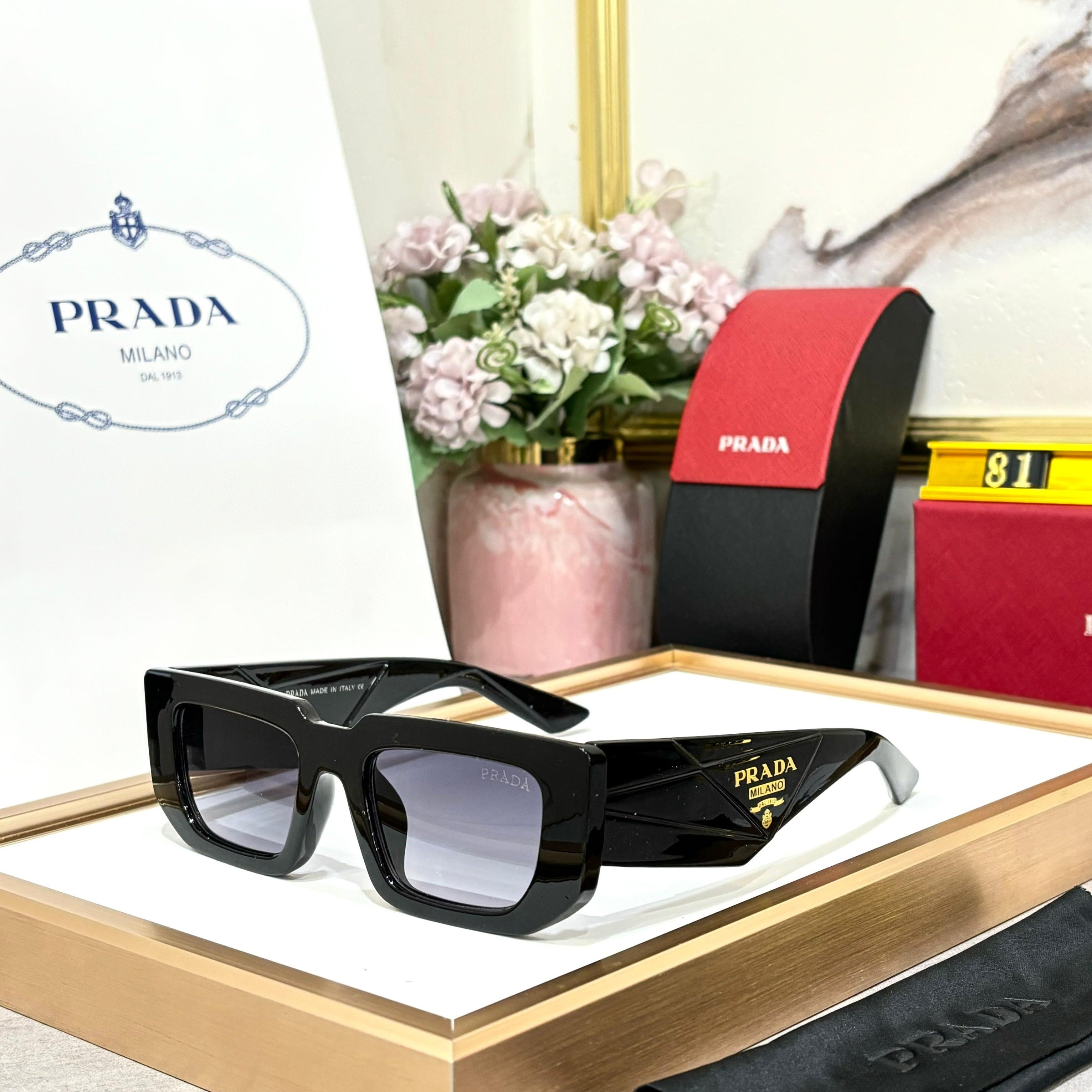 Amazing Prd Uv protected woman sunglasses