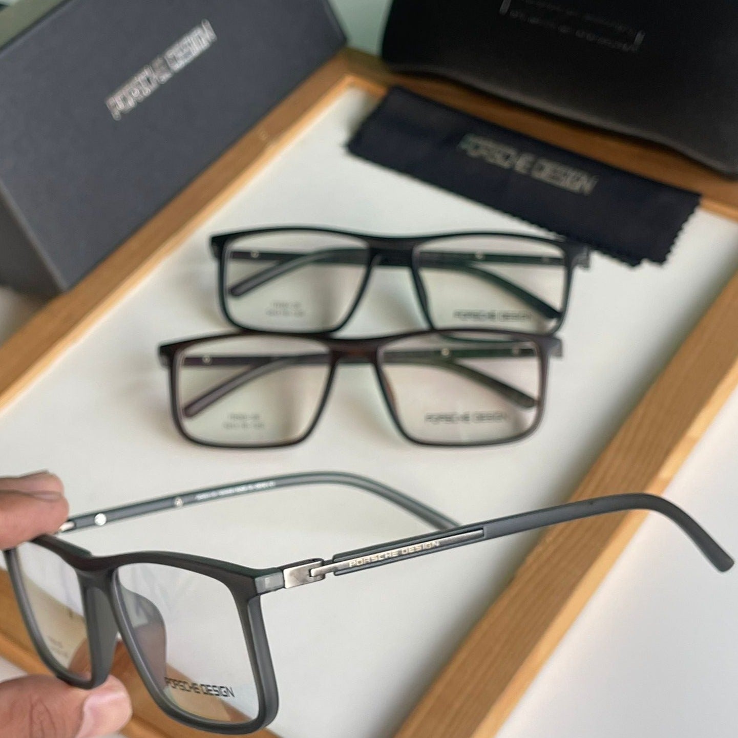 Porsche Designp Transparent lens