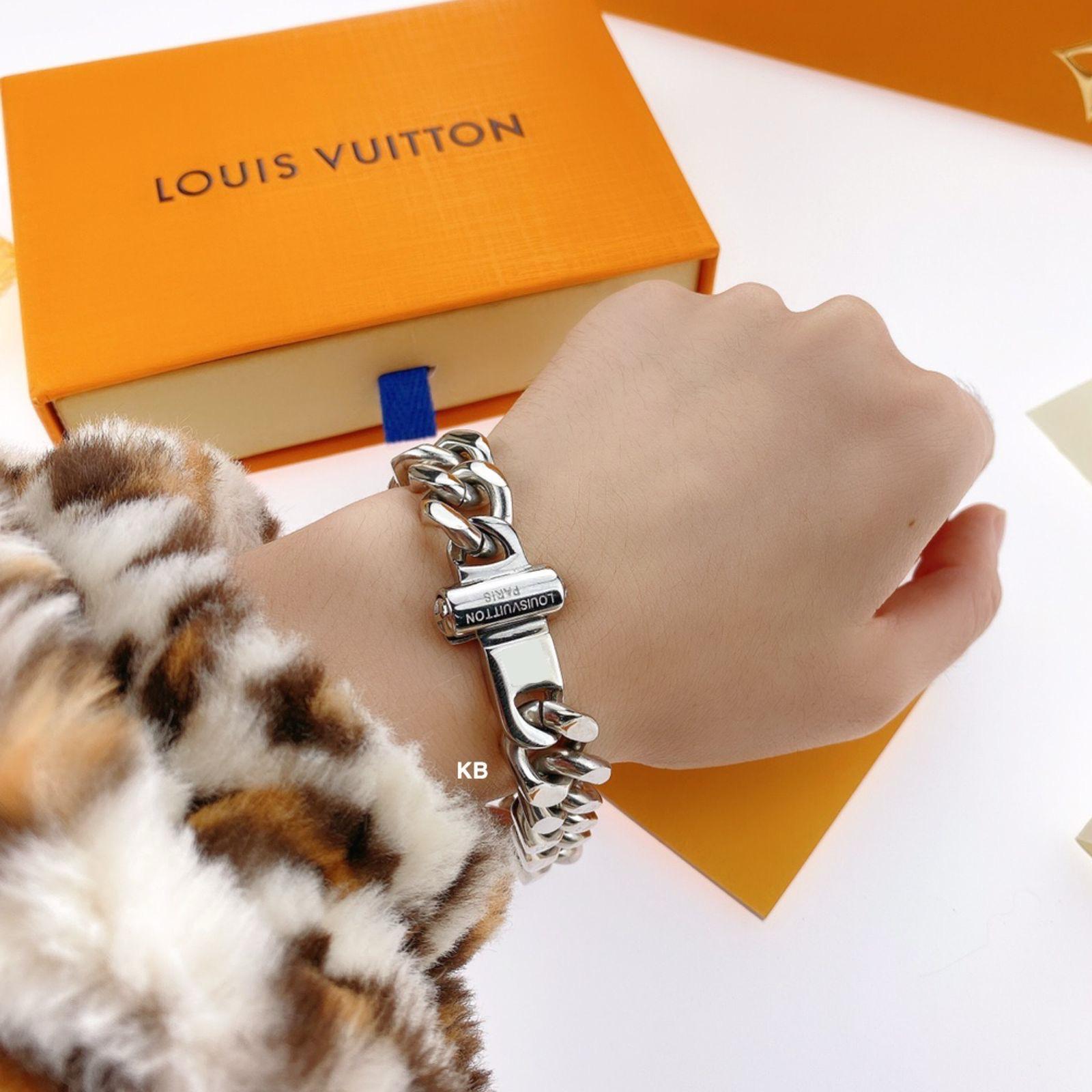 LV CHAIN LINKS BRACELET