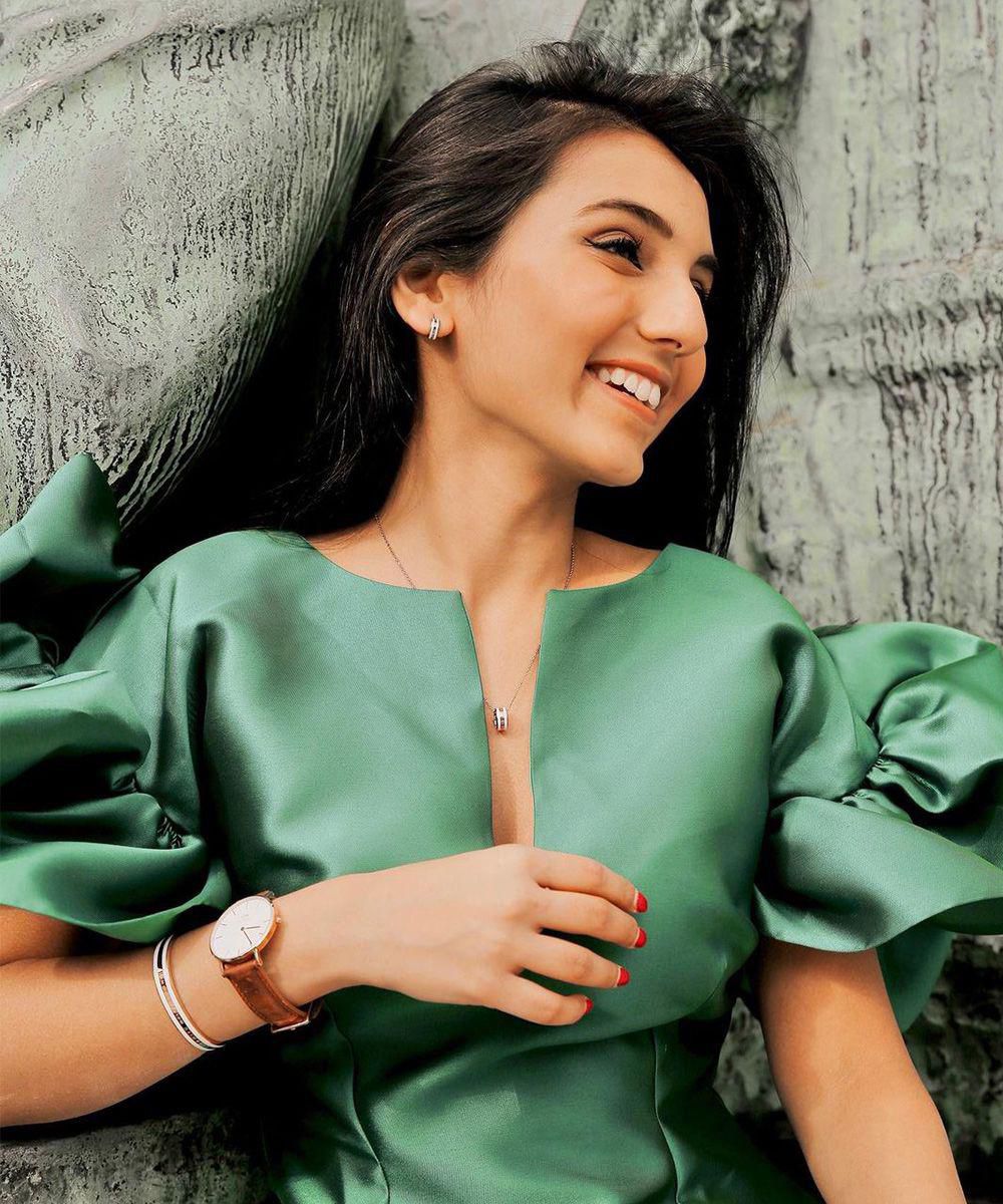 Elegant Satin White-Inspired Necklace