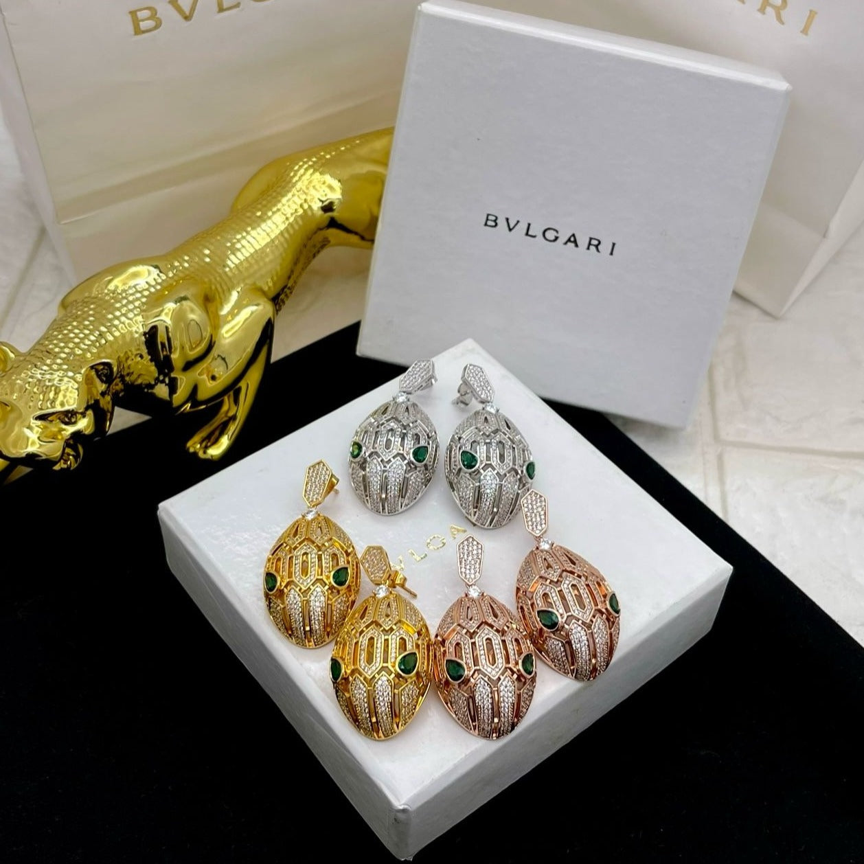 Amazing premium snake face earrings