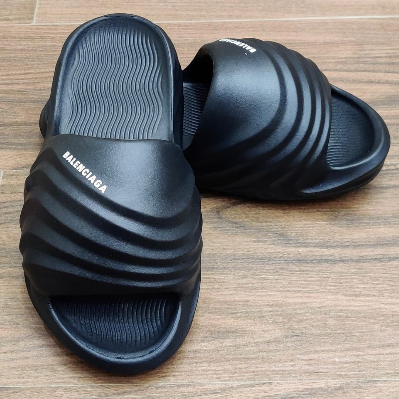 Amazing premium quality flip flops