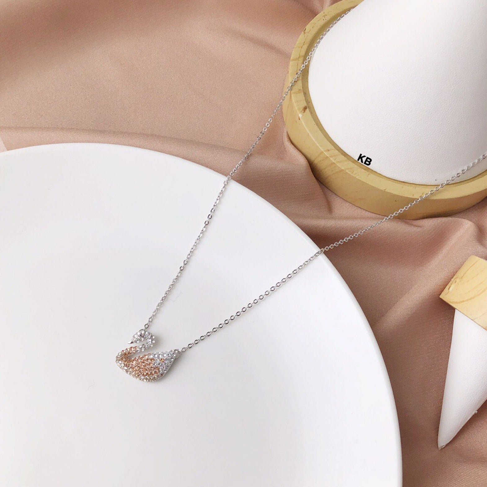 Amazing srwski premium pendant