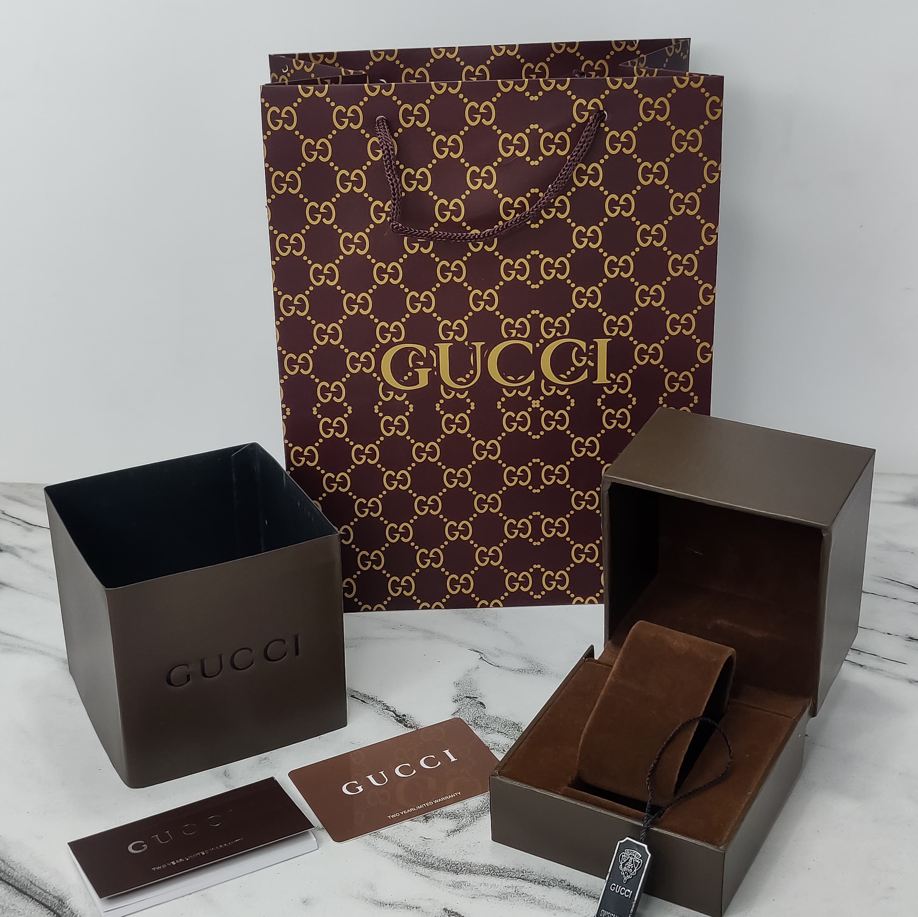 Gc Unisex premium 38mm watch - AmazingBaba