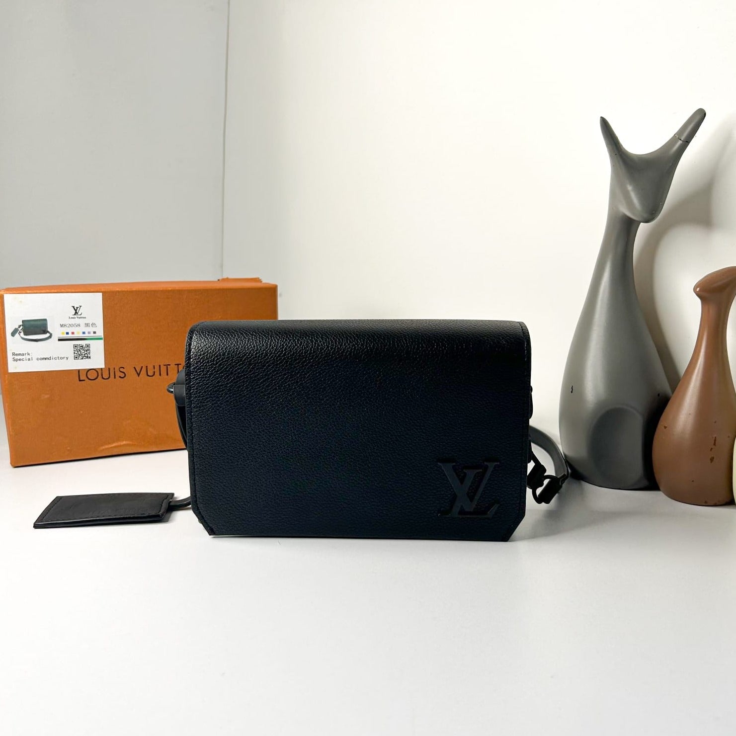 Lv Initials Wallet Bag - AmazingBaba