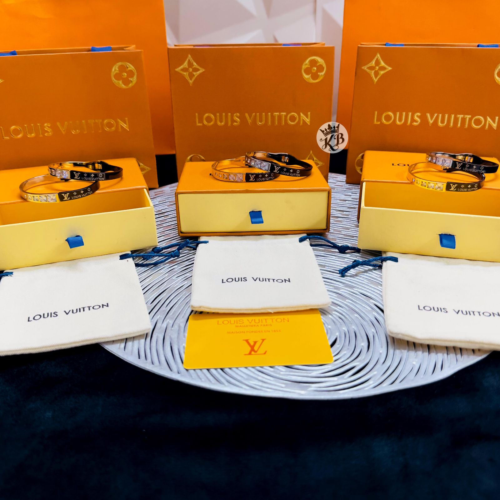 Amazing stud lv bracelet