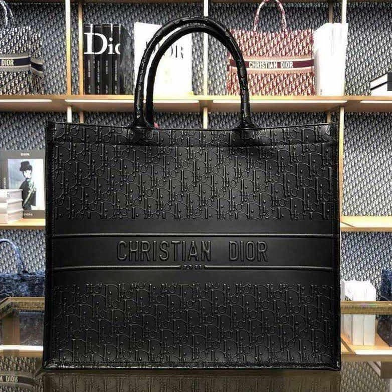 Christian D Tote Bag - AmazingBaba