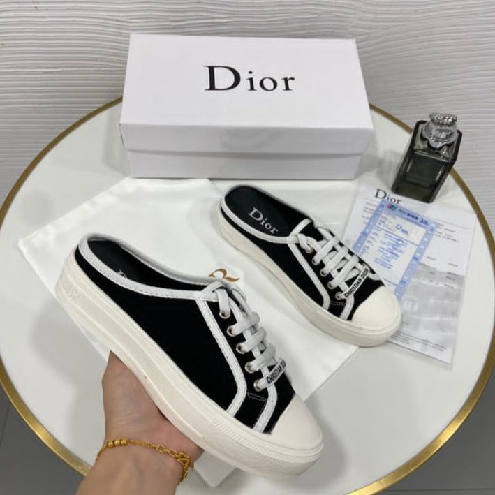 D Walk N Sneaker Shoes - AmazingBaba