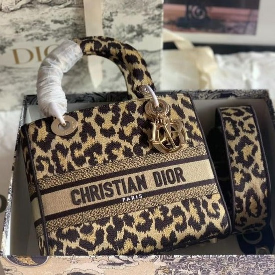 Crtn lady dor bag
