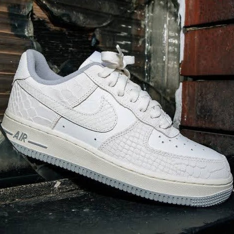 Nk Airforce 1 white python shoes - AmazingBaba