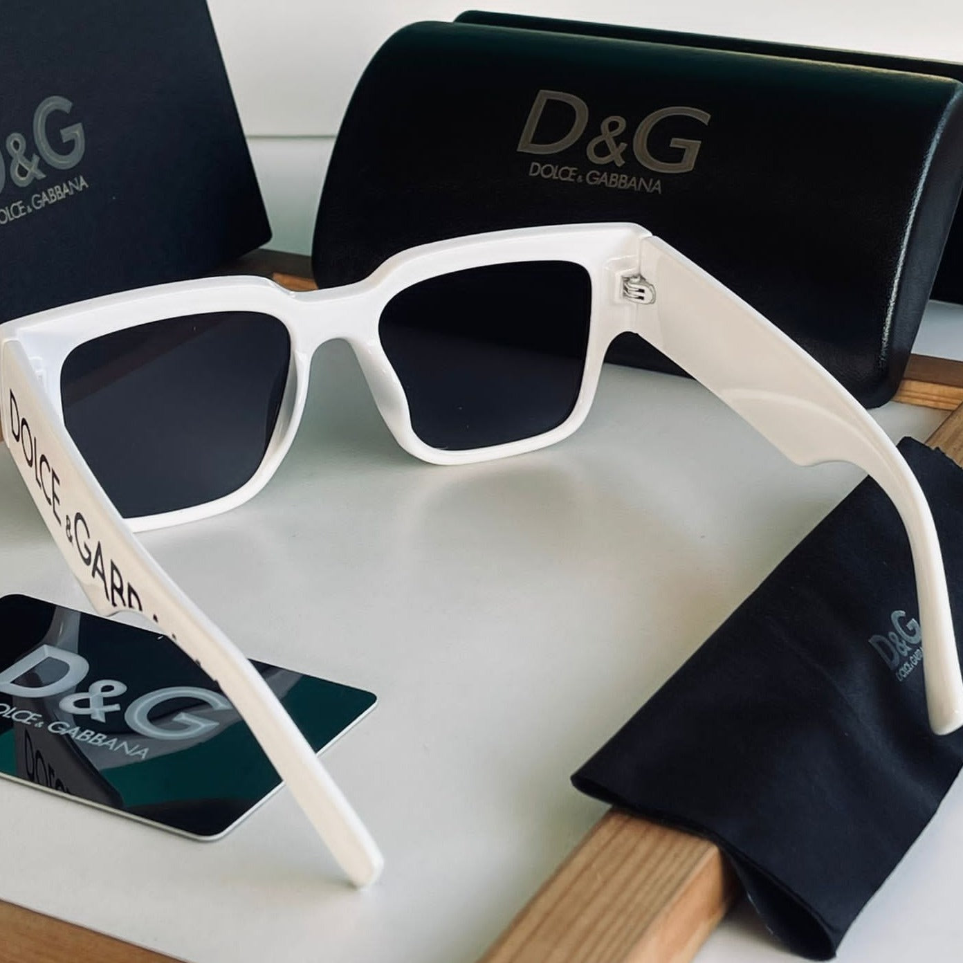 Dg premium Unisex Sunglasses - AmazingBaba