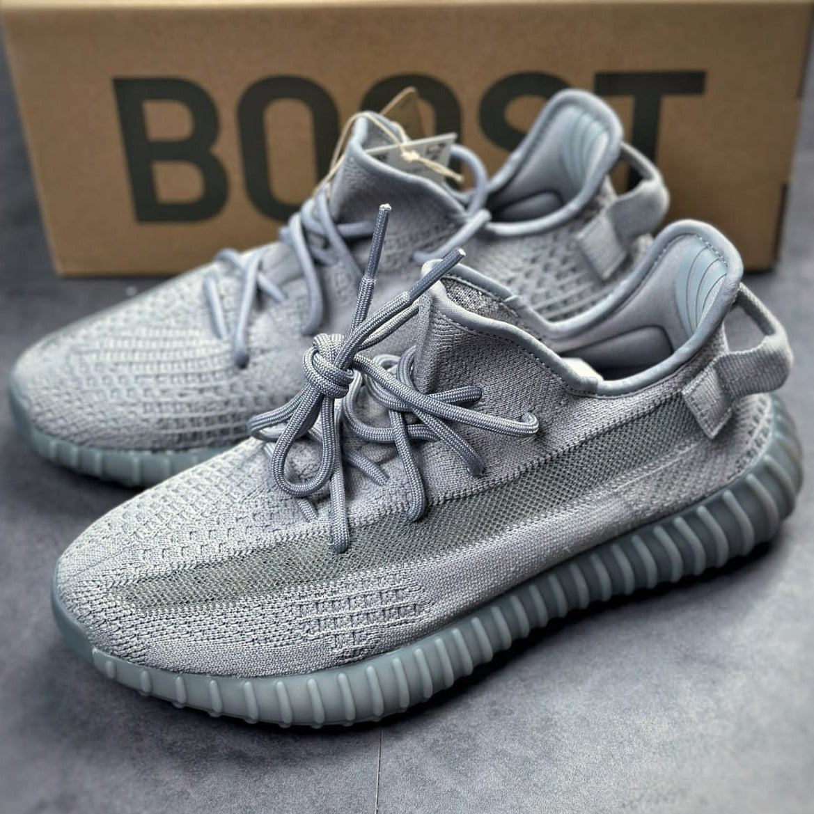 Ad Yeezy 350 V2 Shoes - AmazingBaba