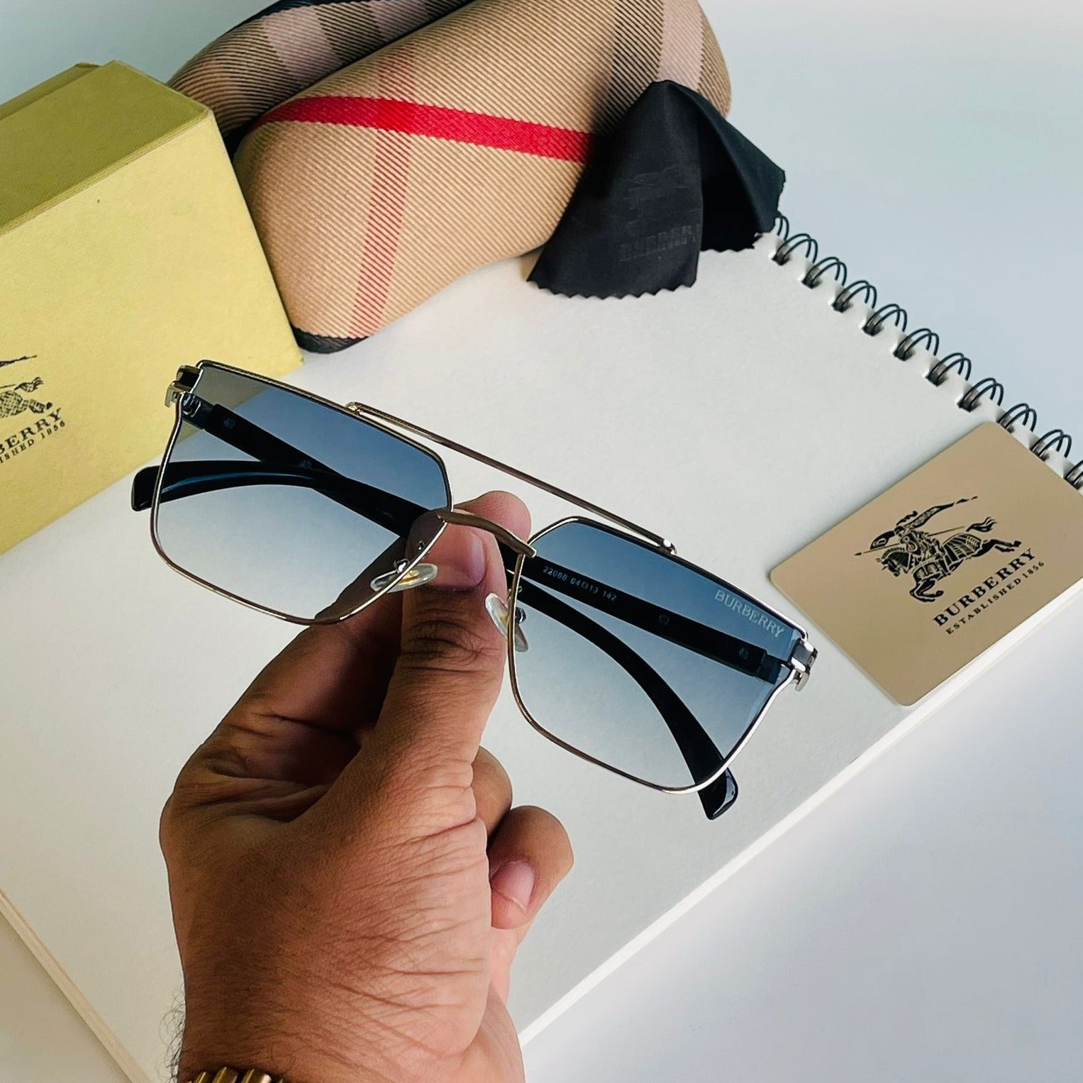 Amazing bburry Premium quality unisex sunglasses